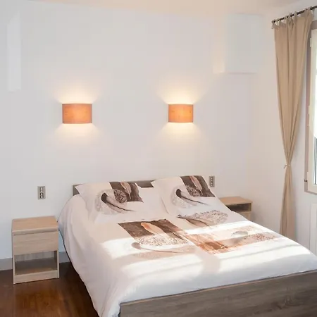 Maison 110 M² - Jardin&terrasse Ferienhaus